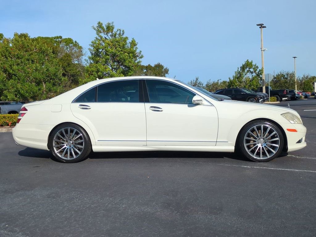 Used 2008 Mercedes-Benz S 550 4MATIC image 4
