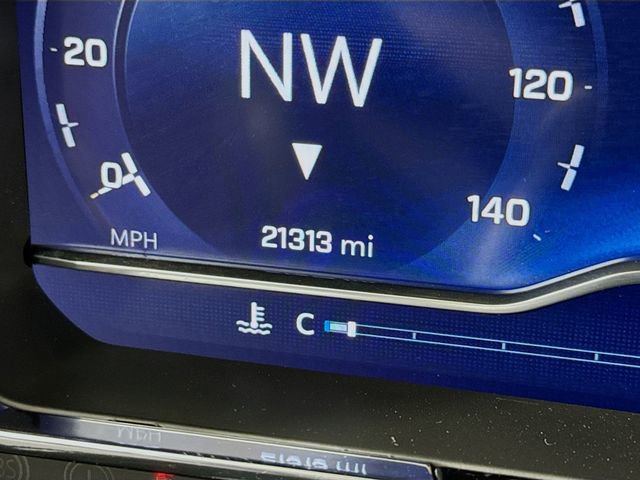 Used 2024 Chevrolet Silverado 1500 LT image 12