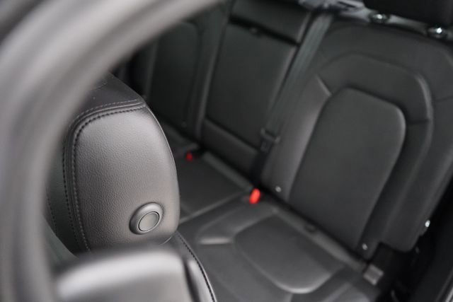 Used 2024 Land Rover Defender 110 S image 36