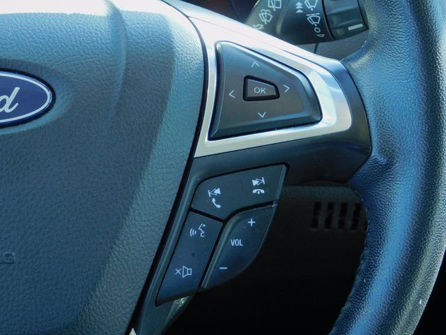 Used 2023 Ford Edge SEL image 16