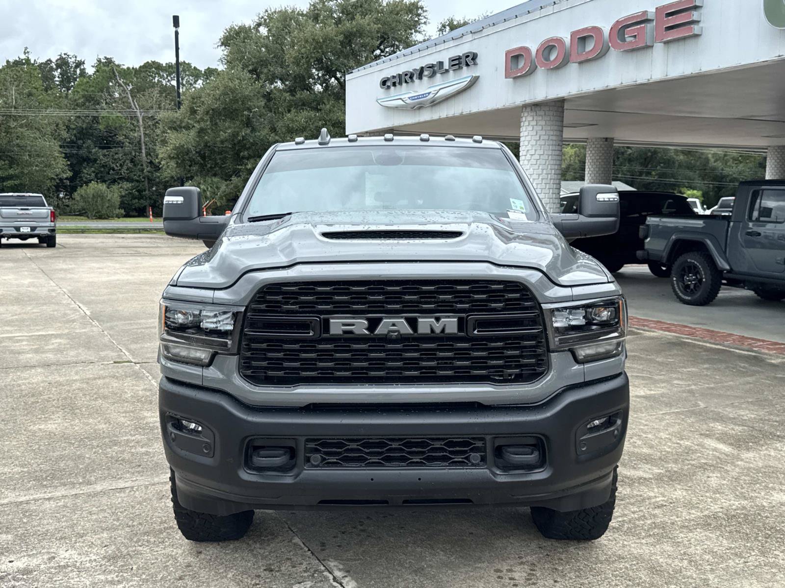 Used 2024 RAM 2500 Rebel w/ Towing Technology Group AWD/4WD image 2