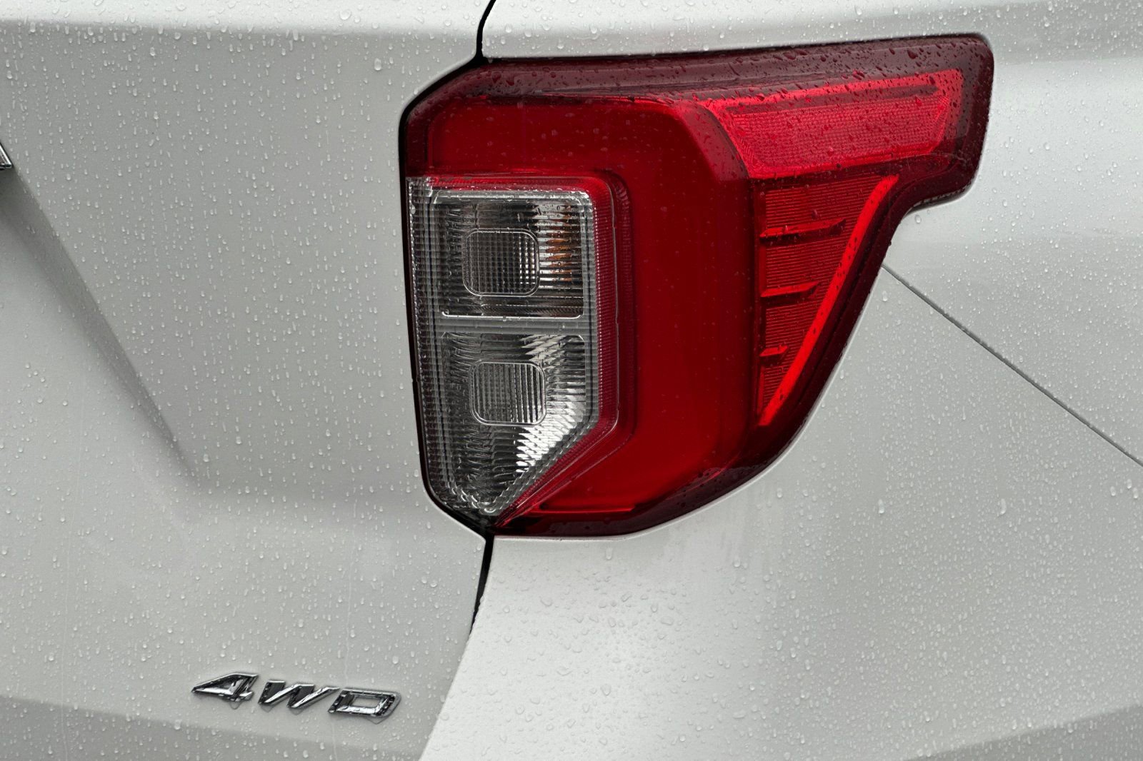 Used 2023 Ford Explorer XLT w/ Equipment Group 202A image 26