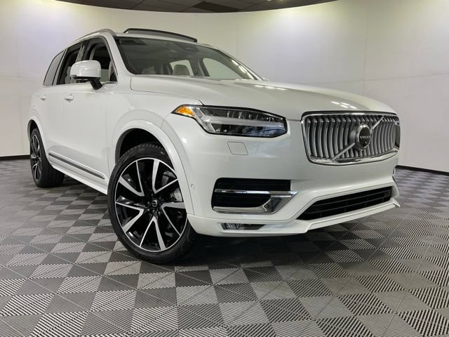 Certified 2023 Volvo XC90 B6 Plus w/ Protection Package Premier AWD/4WD image 43