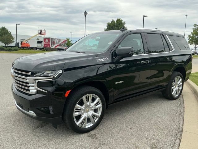 Used 2021 Chevrolet Tahoe High Country AWD/4WD image 3