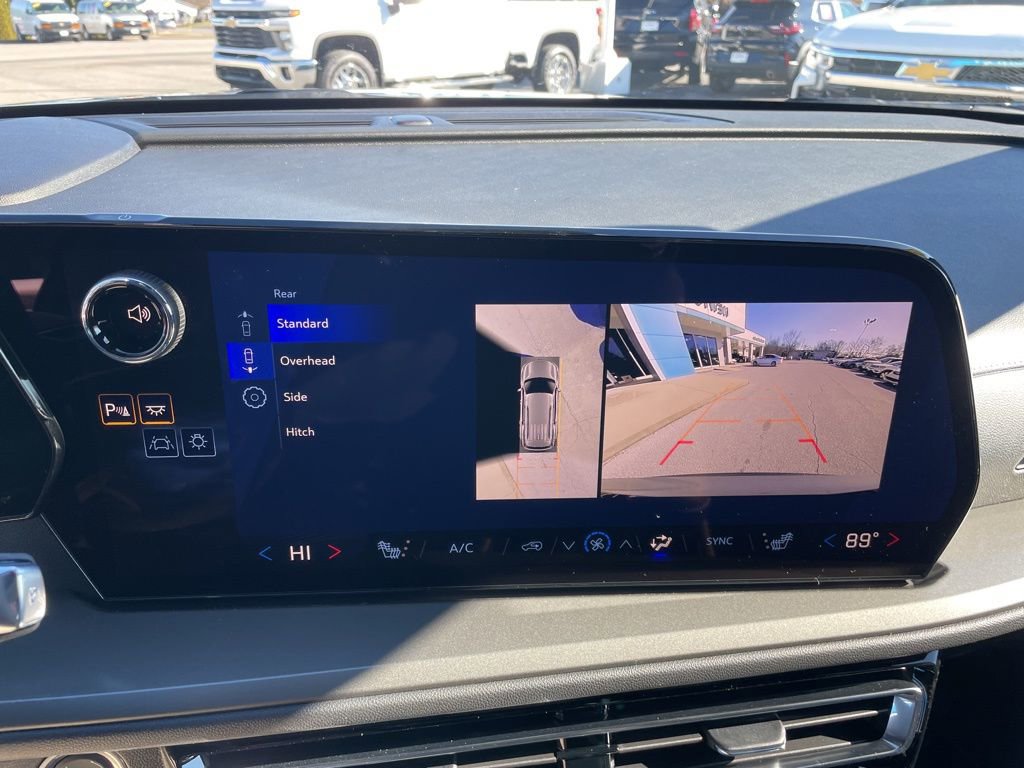 New 2026 Chevrolet Traverse LT w/ Driver Confidence Package image 12