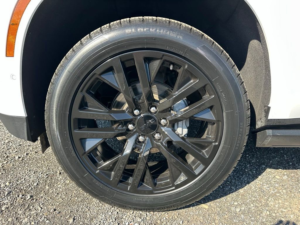 Used 2025 GMC Yukon Denali w/ Sun & Power Step Package image 8