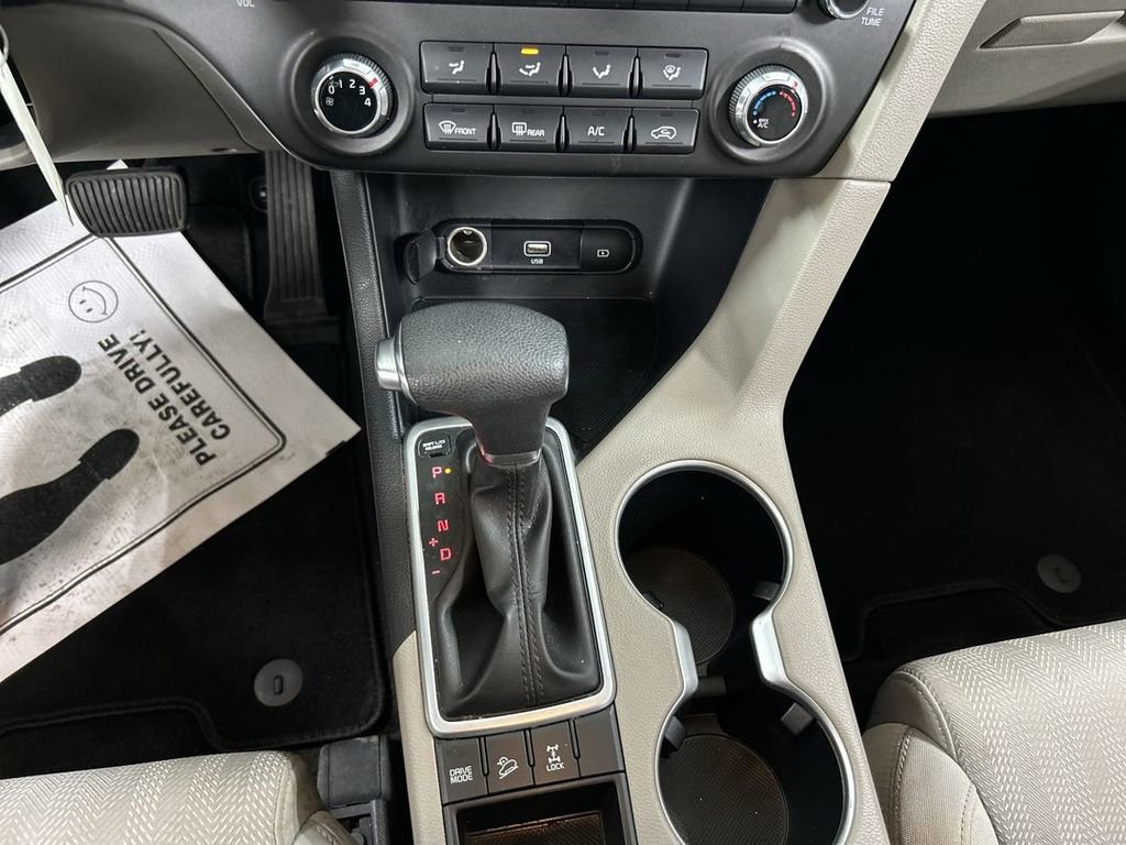 Used 2021 Kia Sportage LX AWD/4WD image 17