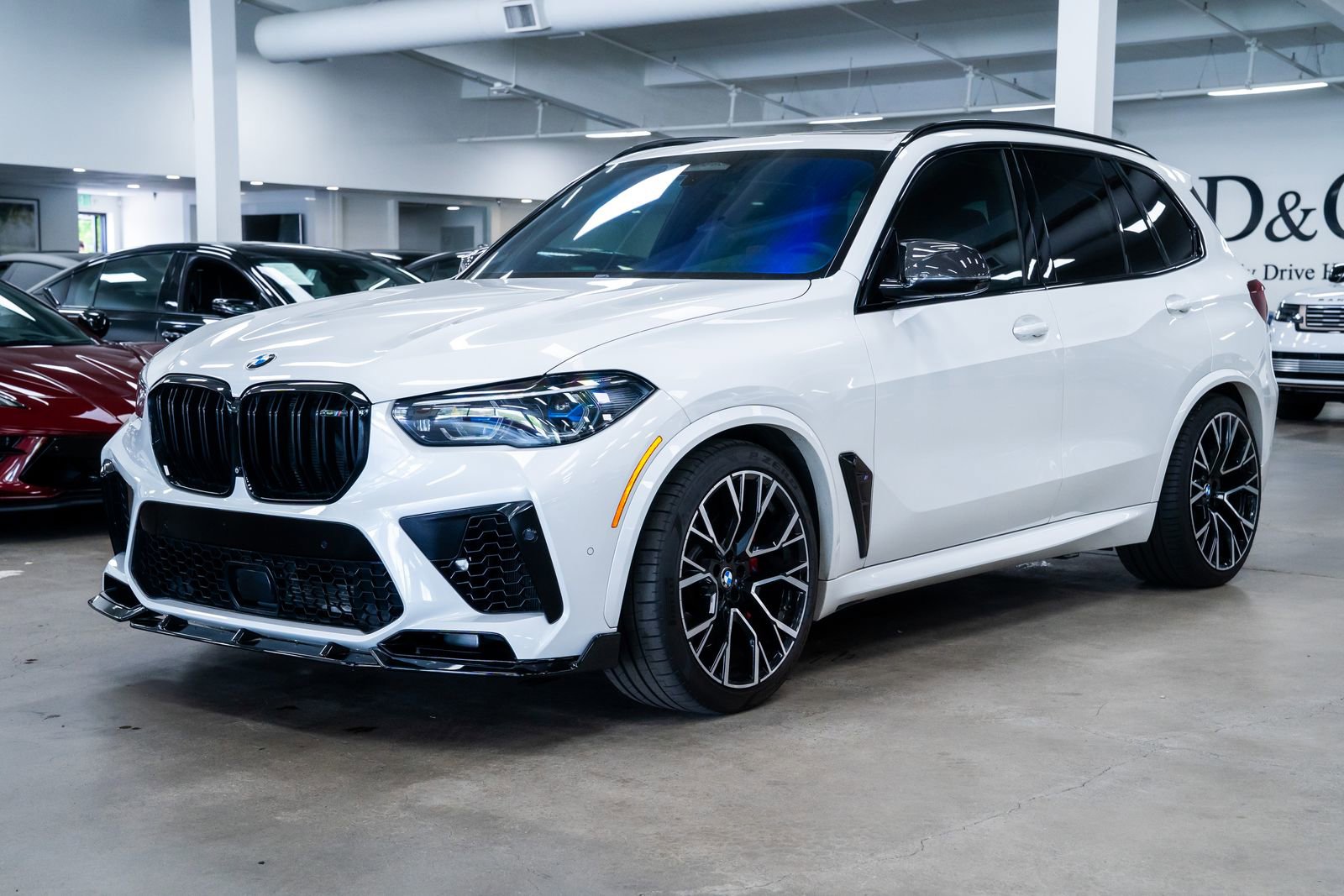Used 2022 BMW X5 M w/ Competition Package 2 AWD/4WD image 3