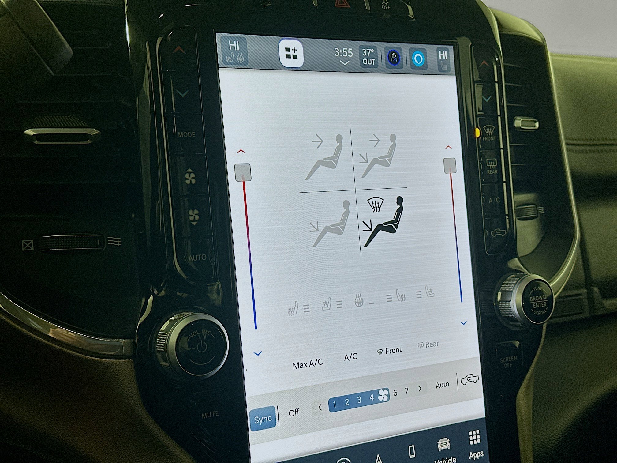 Used 2024 RAM 2500 Laramie image 24