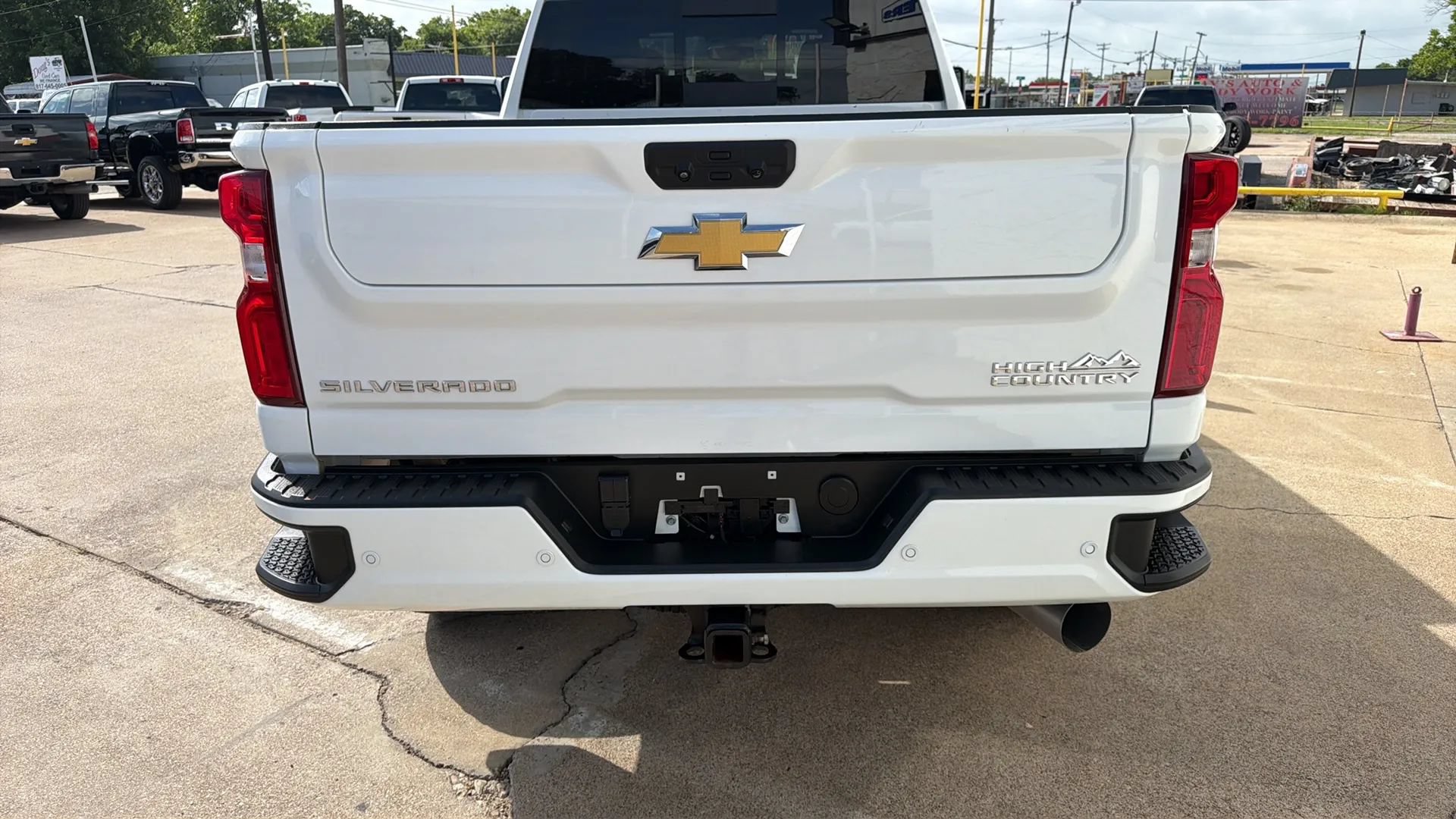 Used 2022 Chevrolet Silverado 2500 High Country AWD/4WD image 6