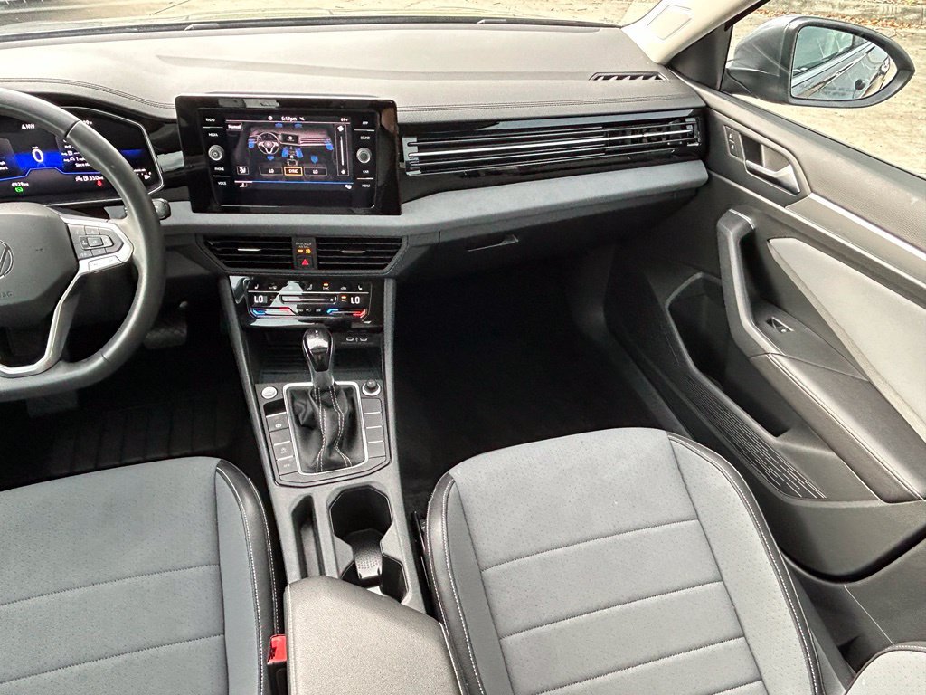 Certified 2026 Volkswagen Jetta SE FWD image 11