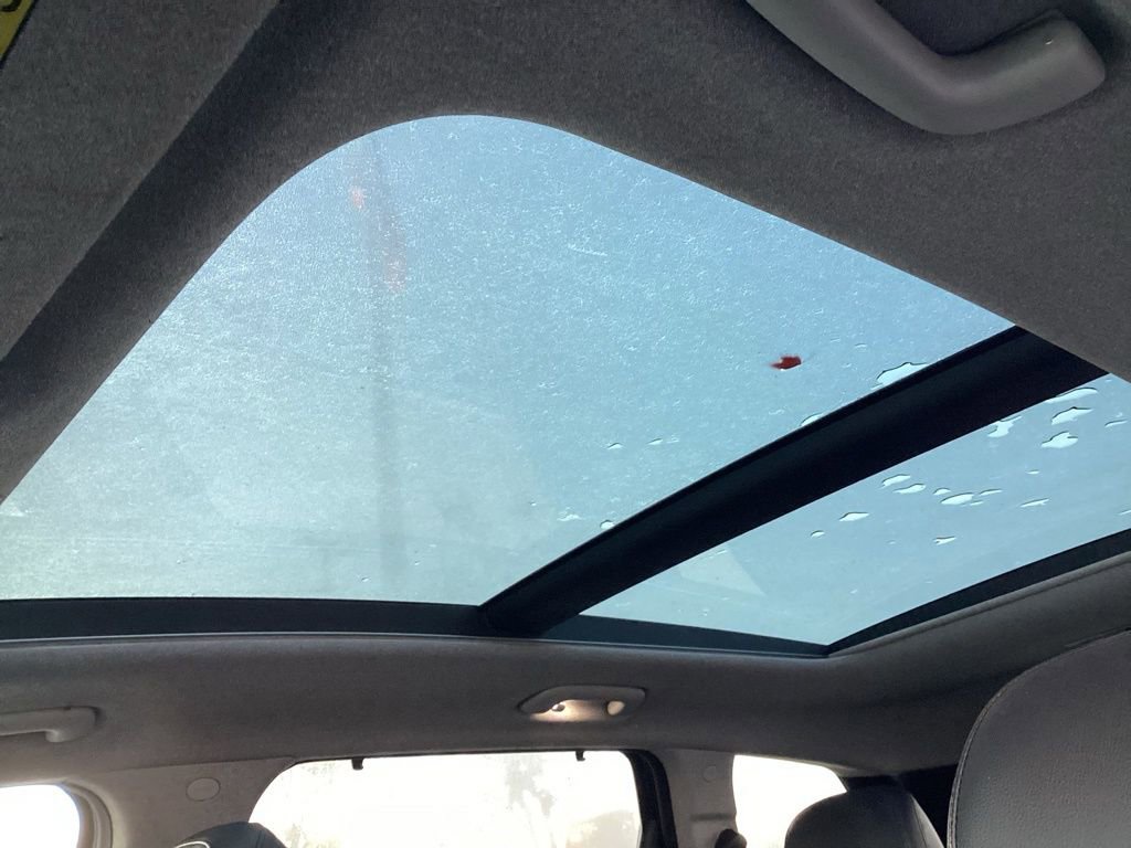 Used 2019 Hyundai Santa Fe AWD image 5