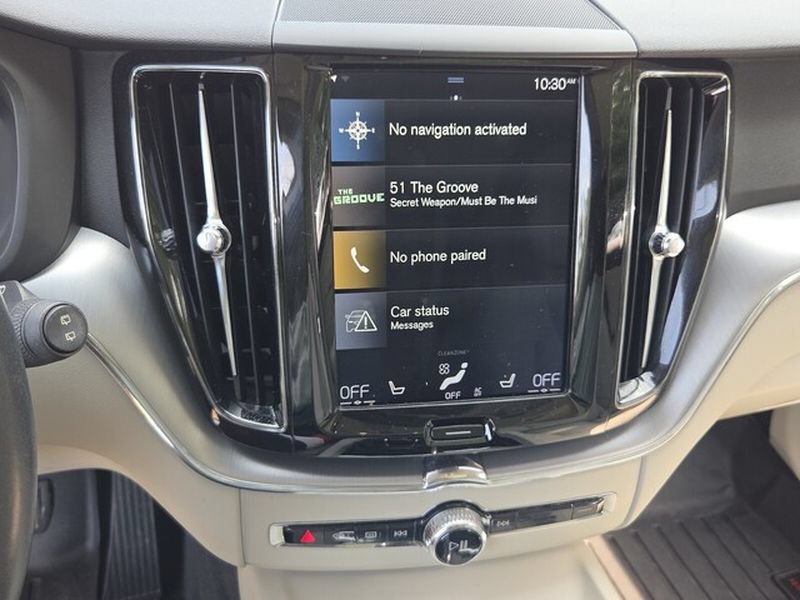Used 2019 Volvo XC60 T6 Momentum w/ Premium Package AWD/4WD image 18