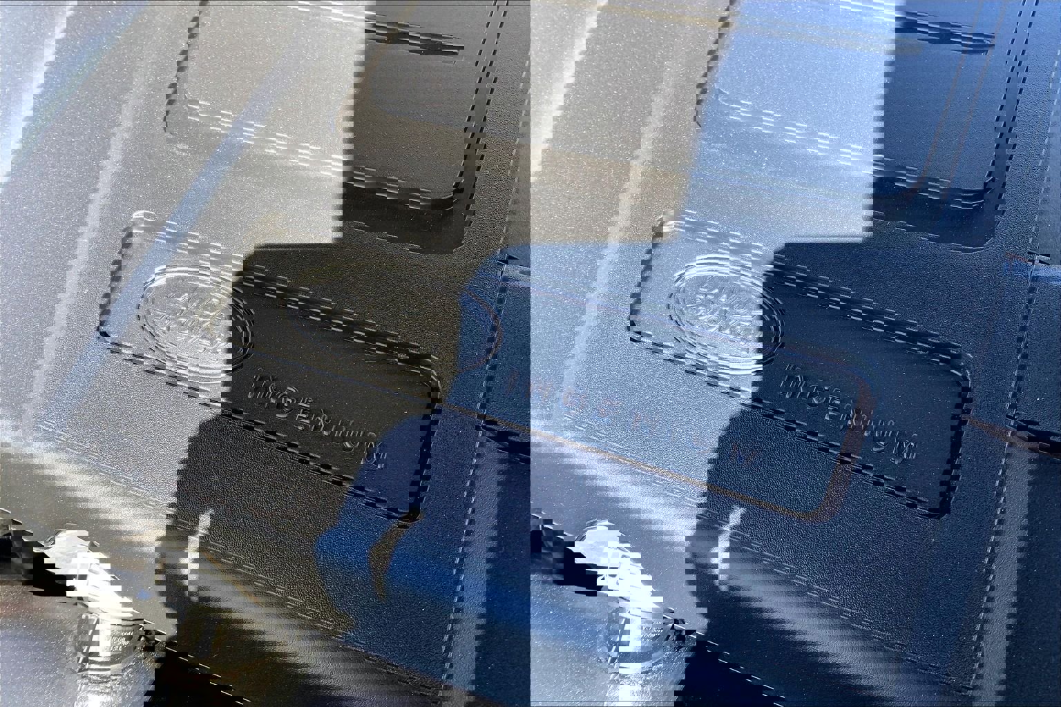 New 2026 Land Rover Range Rover Velar Dynamic SE image 17