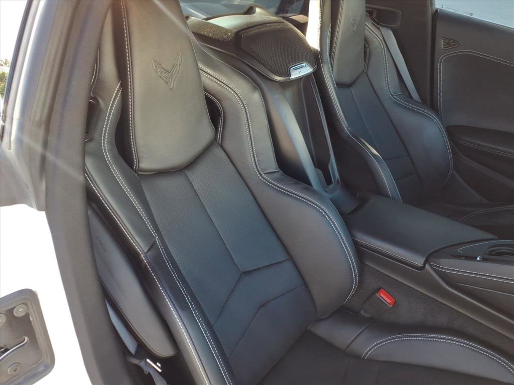 Used 2023 Chevrolet Corvette Stingray Coupe w/ Z51 Performance Package image 21