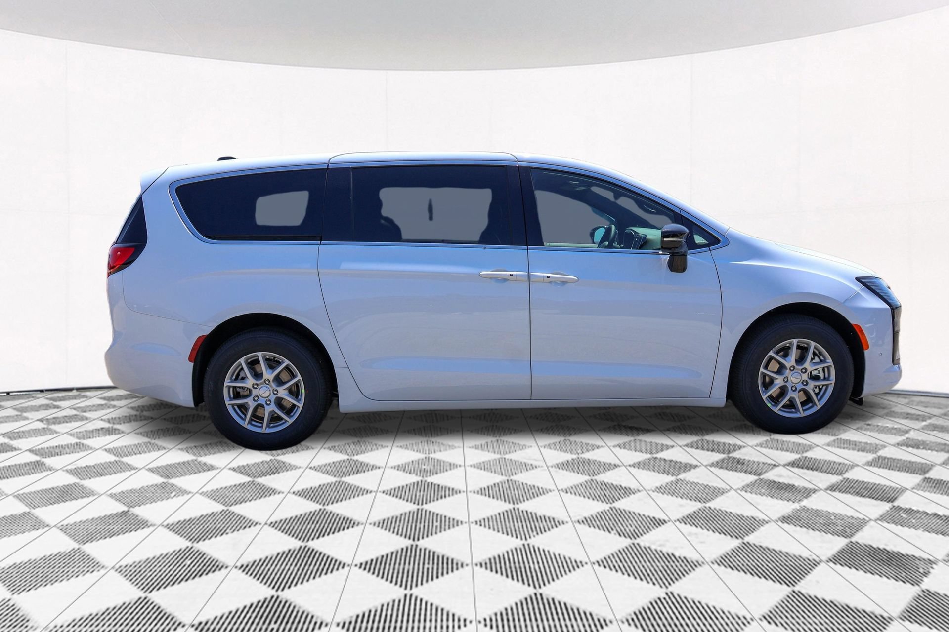 New 2027 Chrysler Pacifica Select FWD image 12