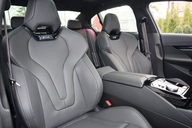 New 2026 BMW M5 w/ Executive Package image 40