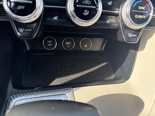 Used 2022 Genesis G70 3.3T image 29