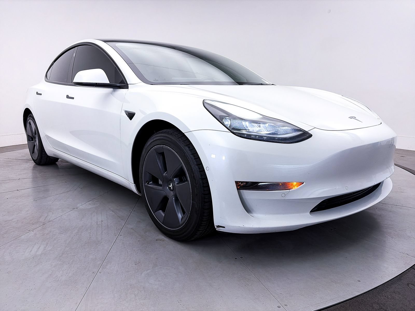 Used 2022 Tesla Model 3 Long Range AWD/4WD image 10