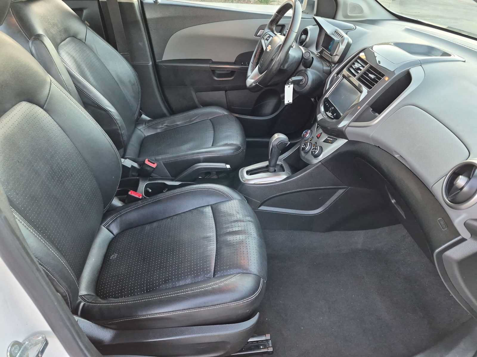 Used 2015 Chevrolet Sonic LTZ FWD image 28