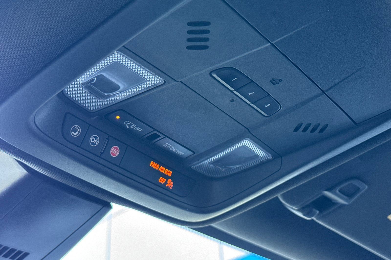 Used 2021 Chevrolet Blazer RS w/ Driver Confidence II Package image 25