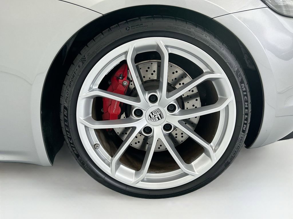 Used 2021 Porsche 718 Boxster Spyder RWD image 24