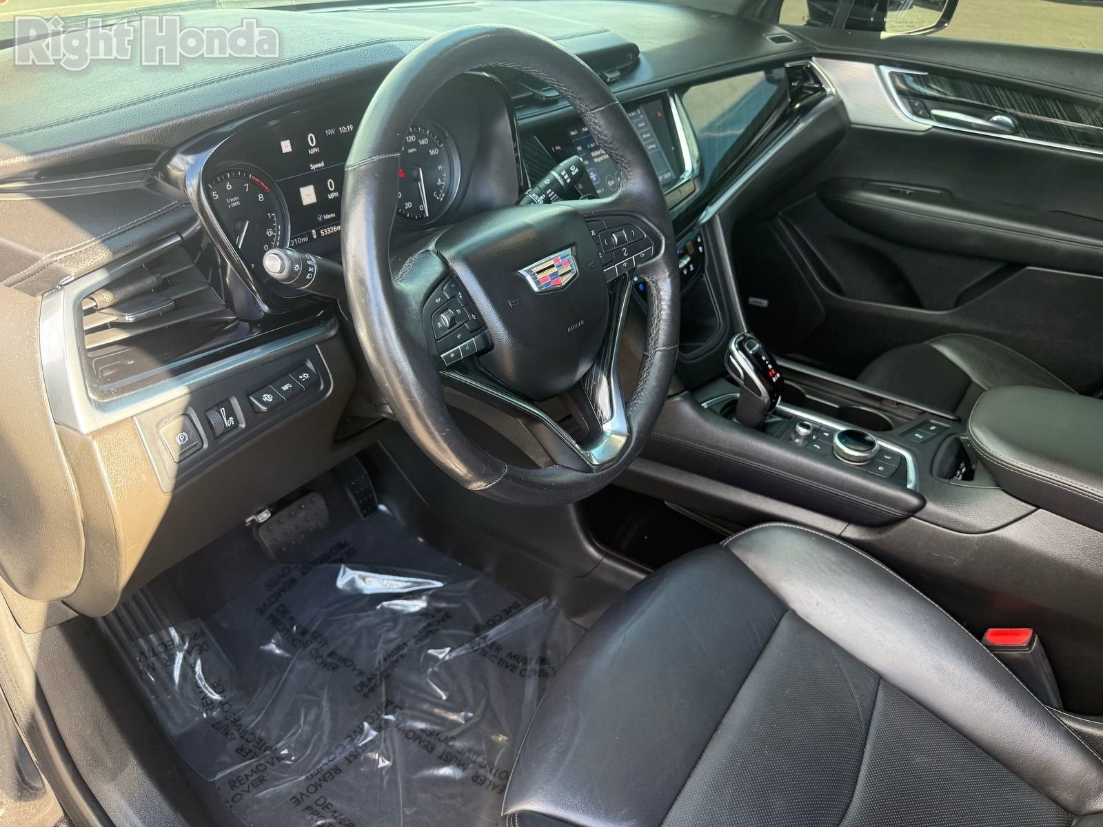 Used 2022 Cadillac XT6 Premium Luxury w/ Technology Package image 11