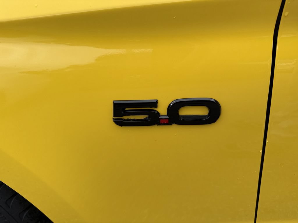 Used 2017 Ford Mustang GT Premium RWD image 11