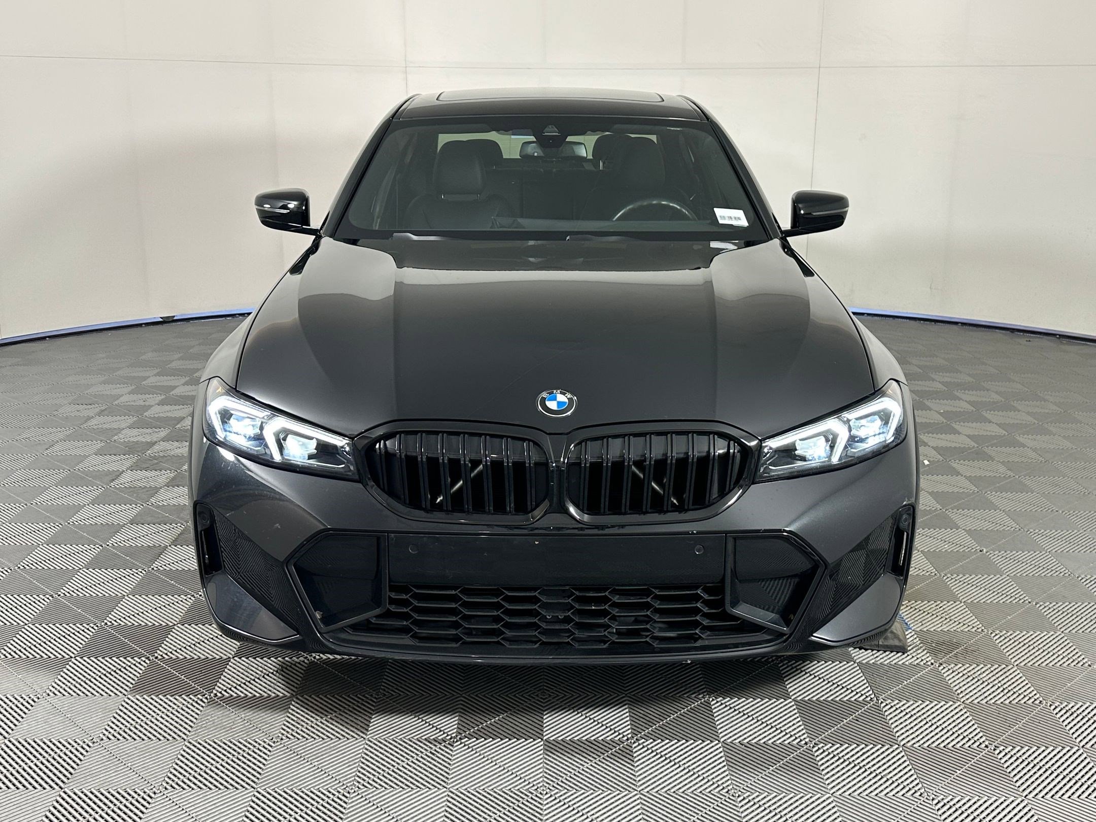 Certified 2023 BMW 330i Sedan w/ M Sport Package image 5