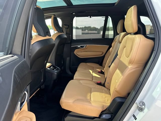 Certified 2023 Volvo XC90 B6 Ultimate w/ Protection Package AWD/4WD image 12