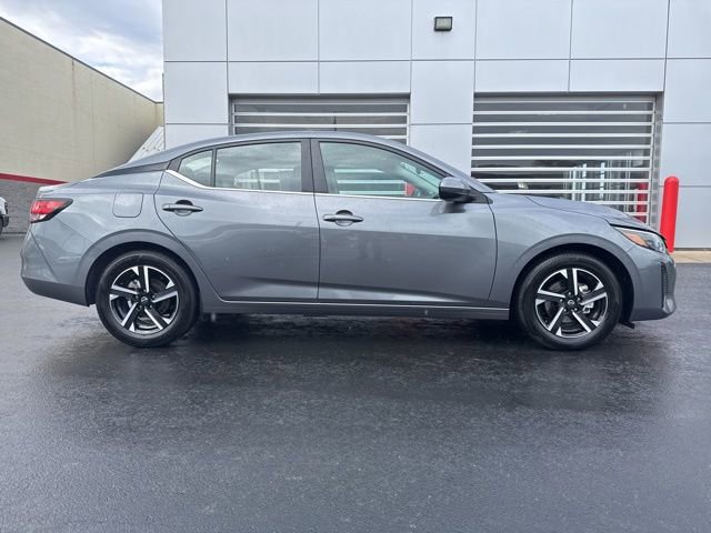 Used 2025 Nissan Sentra SV image 8