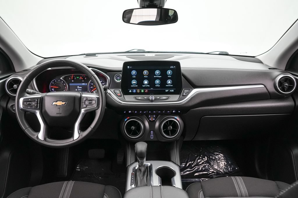 Used 2025 Chevrolet Blazer LT AWD/4WD image 15