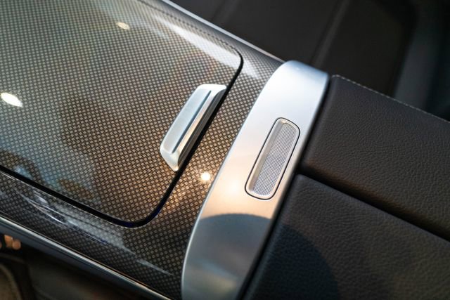 Certified 2025 Mercedes-Benz GLC 300 4MATIC image 25