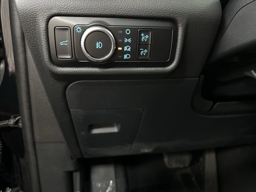 Used 2023 Ford Explorer XLT w/ Equipment Group 202A AWD/4WD image 36