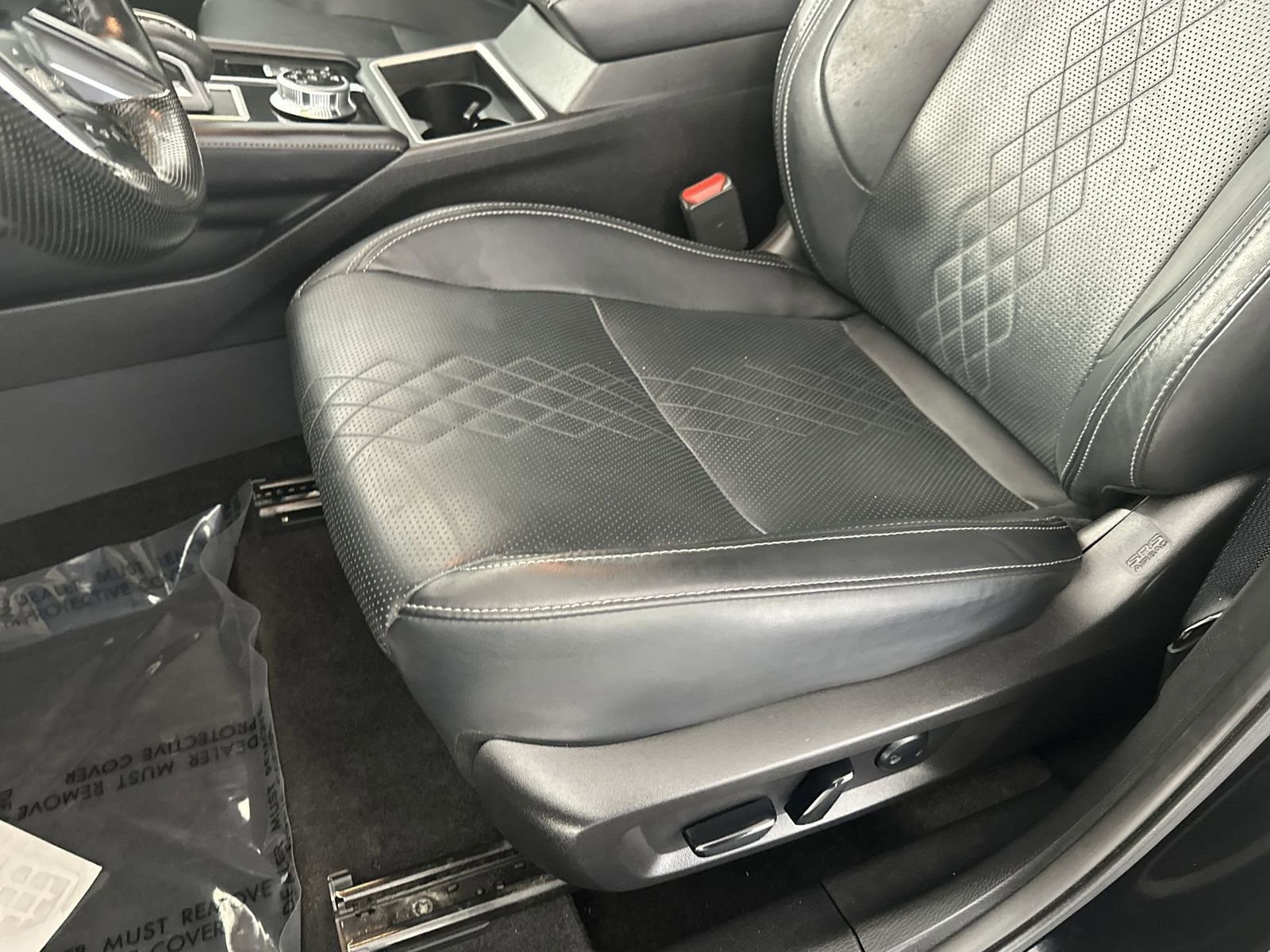 Used 2024 Mitsubishi Outlander SEL Black Edition image 16