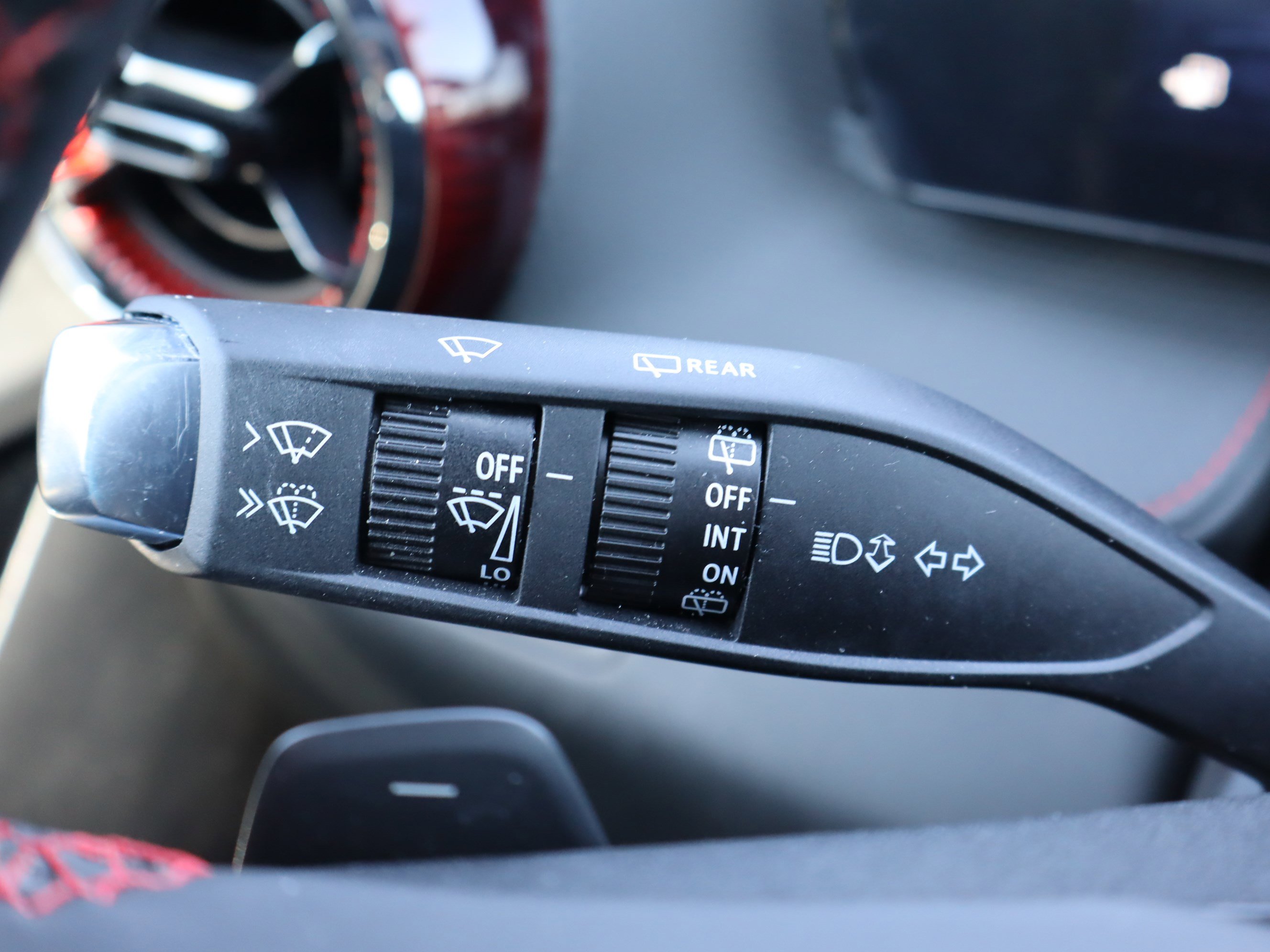 Used 2025 Chevrolet Equinox RS w/ Safety and Technology Package image 22