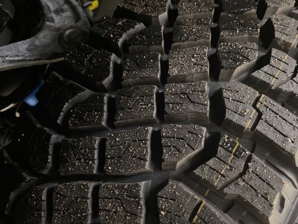 Used 2023 GMC Sierra 1500 AT4X w/ AT4X AEV Edition image 12