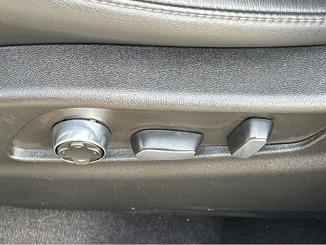 Certified 2024 Cadillac XT4 Premium Luxury image 35