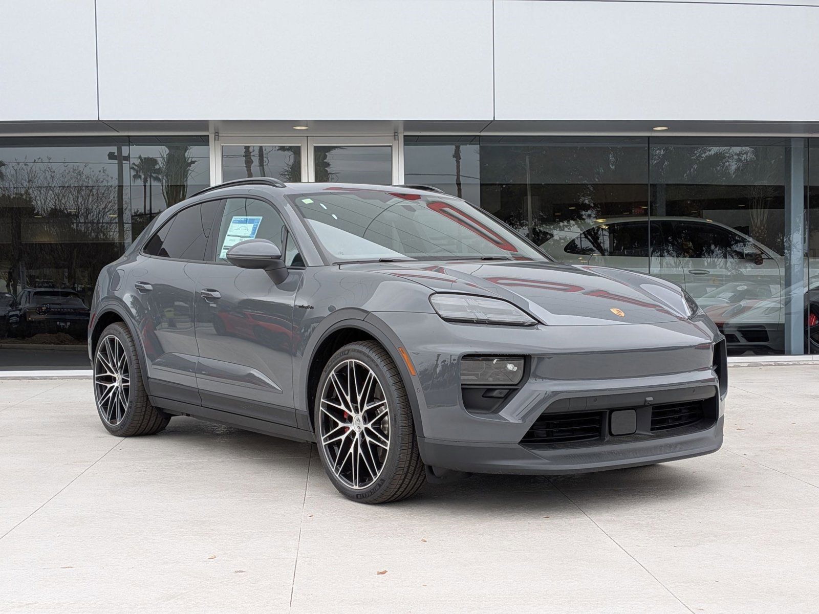 New 2026 Porsche Macan 4S Electric image 7