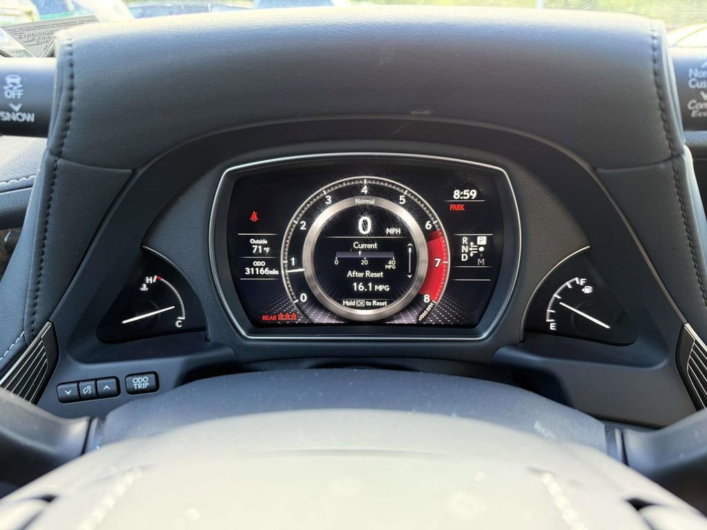 Used 2022 Lexus LS 500 AWD image 29