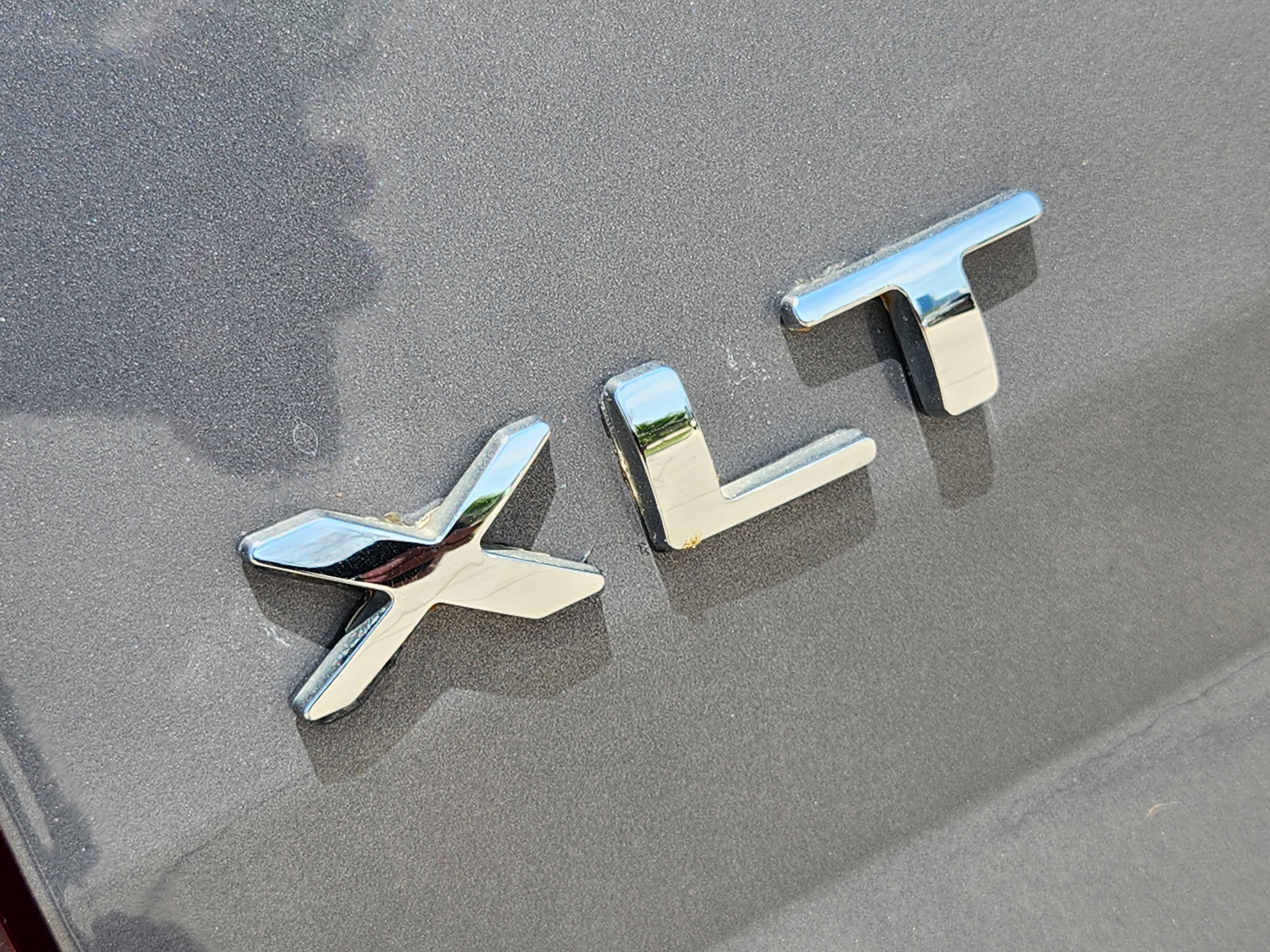 Used 2014 Ford Explorer XLT w/ Equipment Group 202A image 12