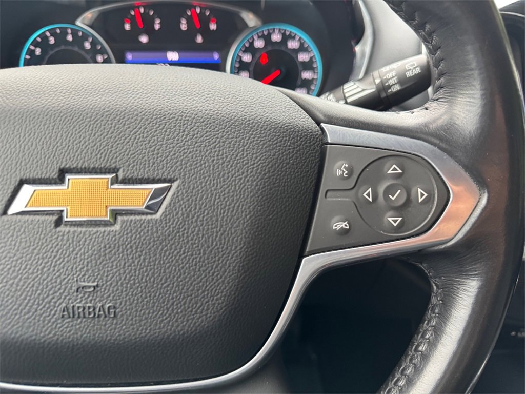 Used 2021 Chevrolet Traverse LT w/ LT Premium Package image 24