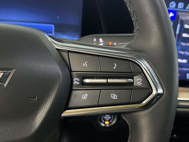 Used 2025 Chevrolet Suburban High Country image 22