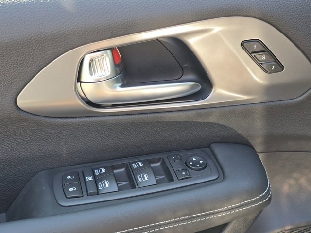 New 2026 Chrysler Pacifica Select image 32
