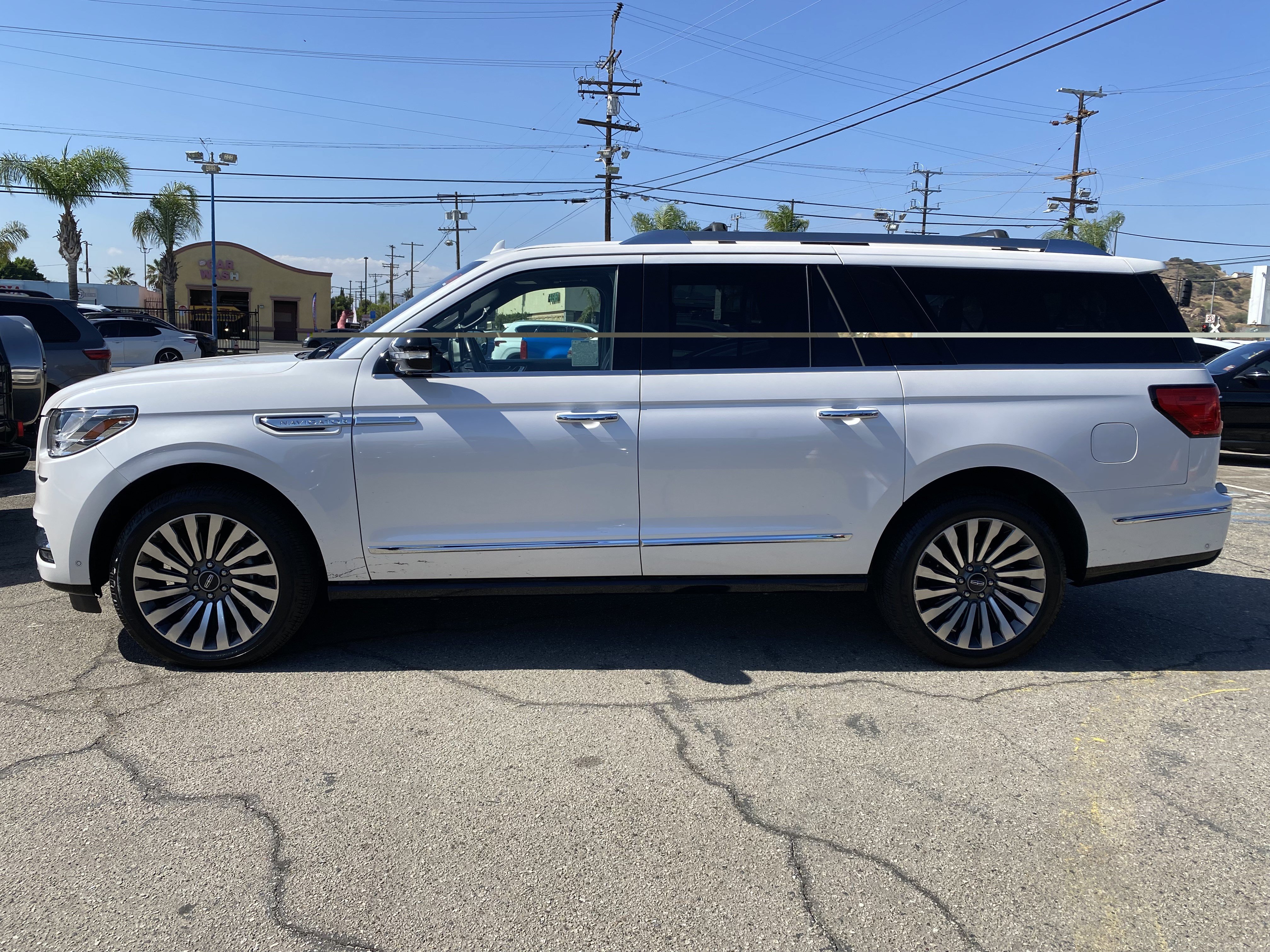 Used 2018 Lincoln Navigator L Reserve w/ Technology Package AWD/4WD image 7