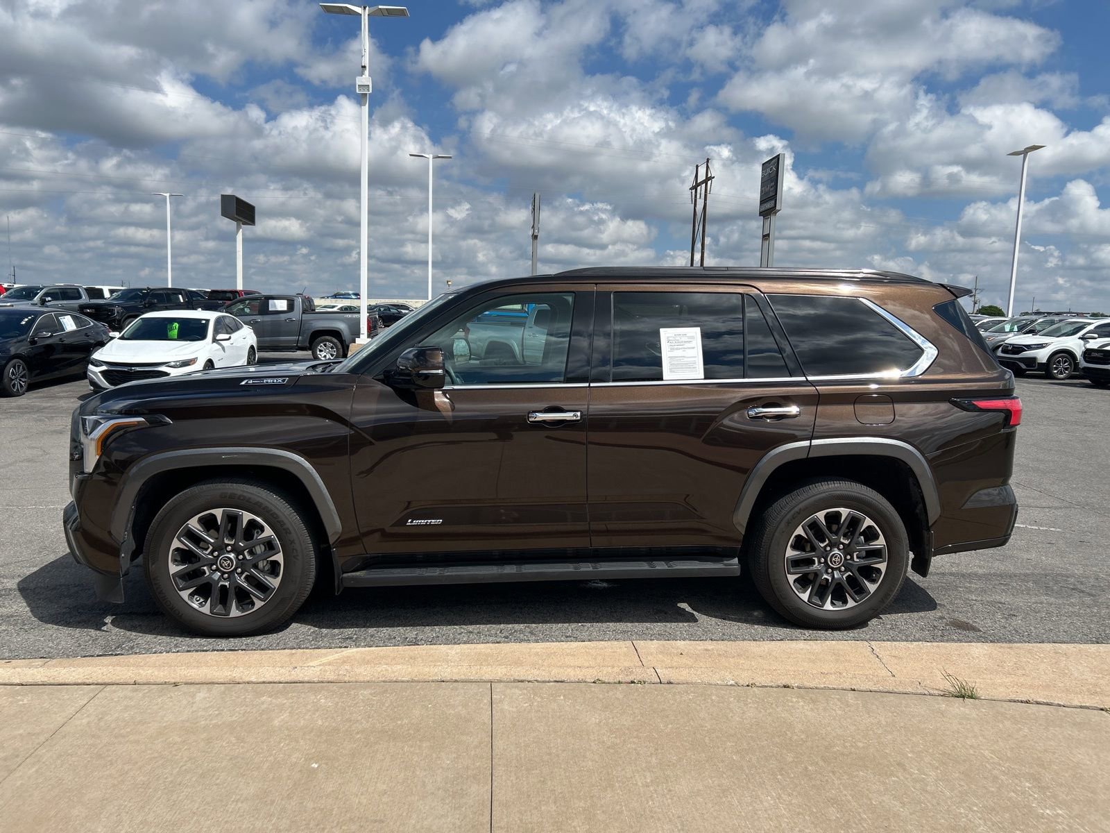 Used 2023 Toyota Sequoia Limited image 8