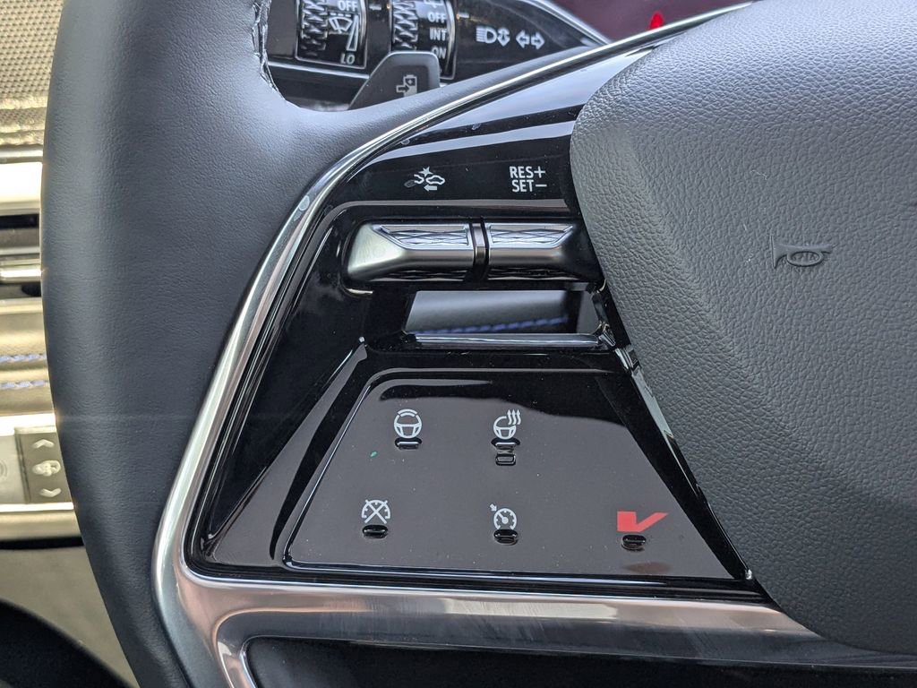 New 2025 Cadillac Escalade IQ Sport 1 w/ LPO, ONYX Package image 31