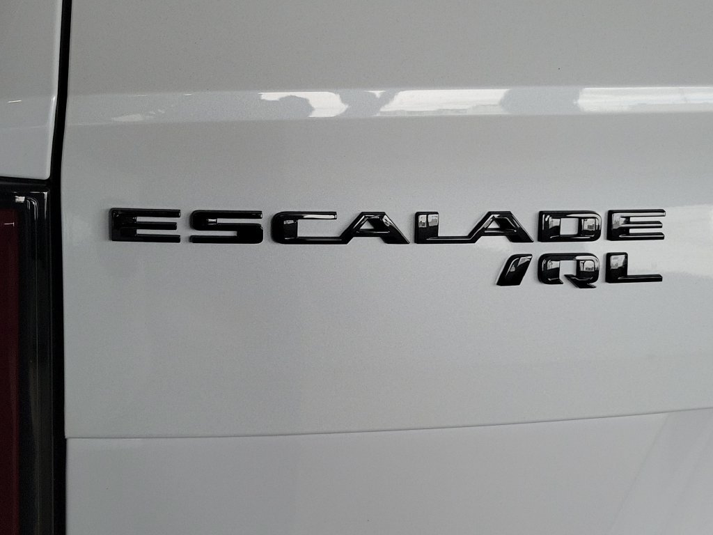 New 2026 Cadillac Escalade IQL Sport 2 w/ LPO, ONYX Package AWD/4WD image 5
