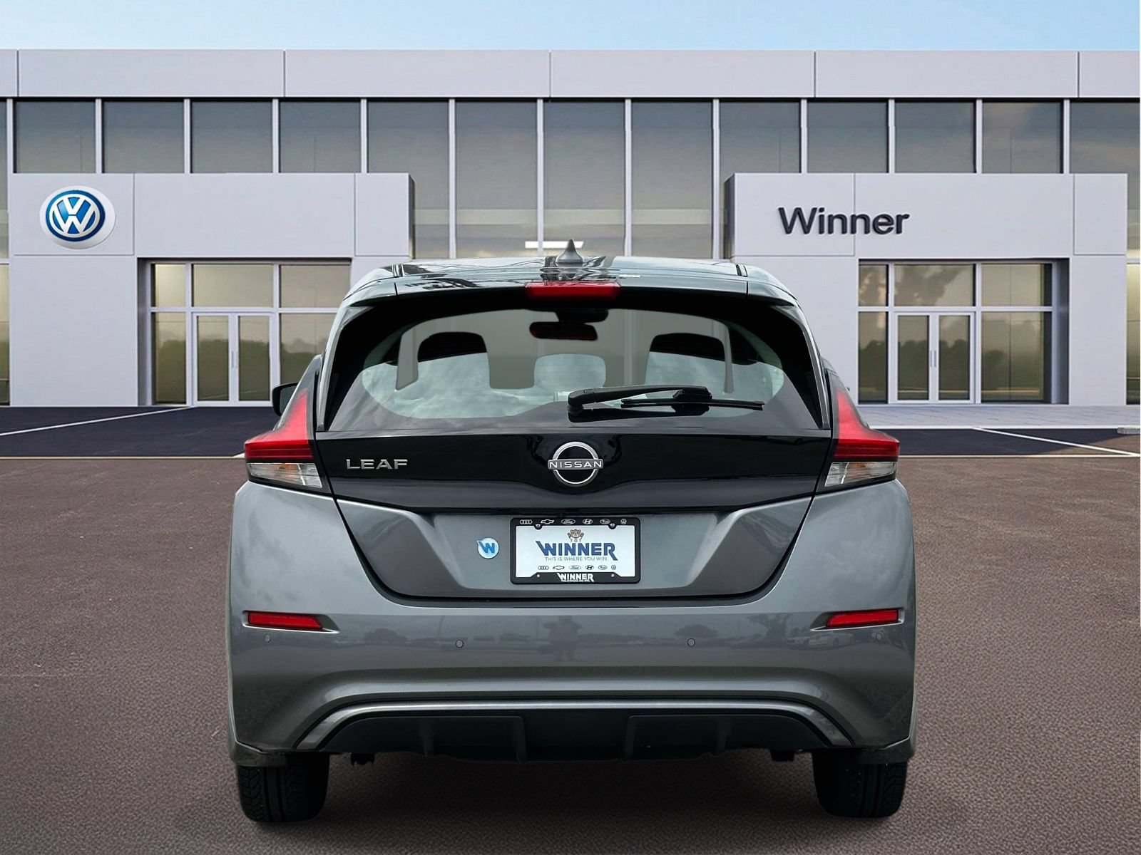 Used 2023 Nissan Leaf S FWD image 4