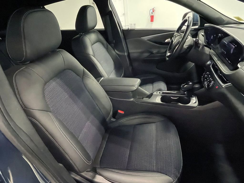 Used 2024 Buick Envista Preferred w/ Convenience I Package image 25